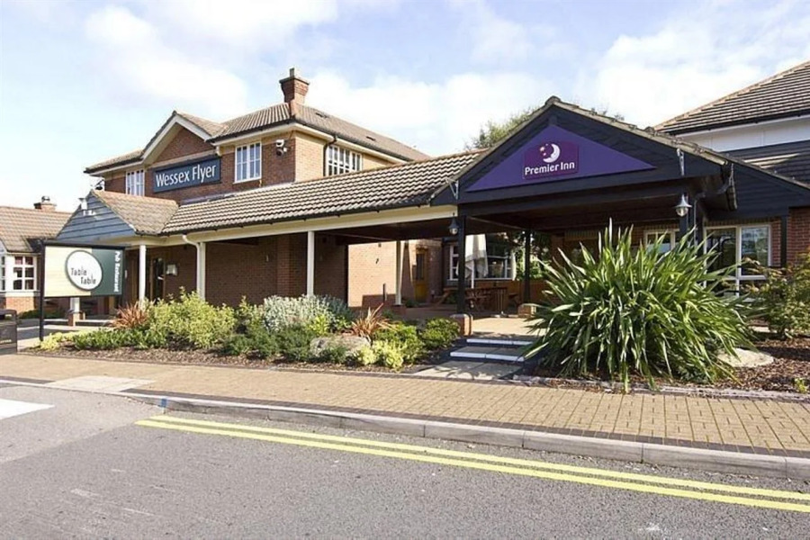 Premier Inn Bristol South