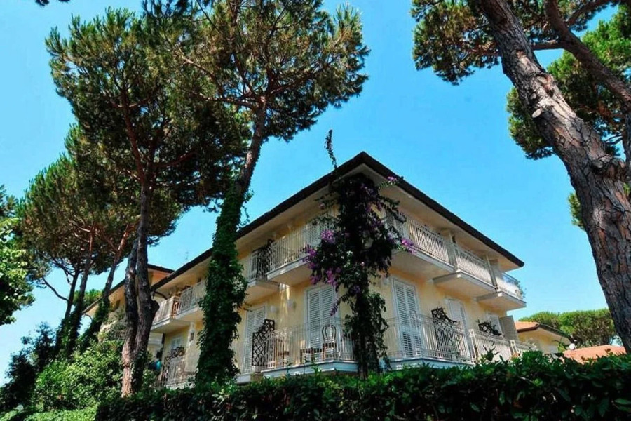 JR Resort Logos Forte dei Marmi