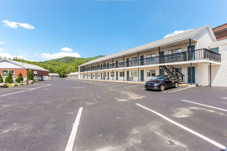 Quality Inn & Suites Gorham Riverside