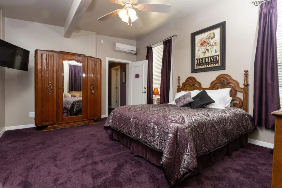 Graham-Carroll House Bed & Breakfast