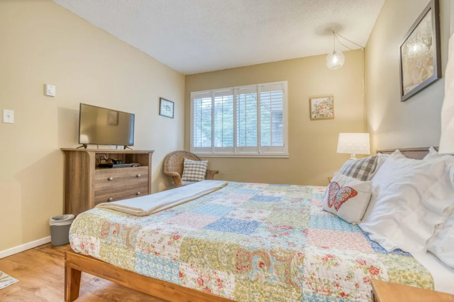 Proposal Rock Inn 233