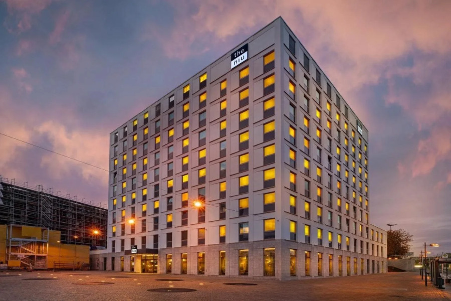 Holiday Inn - the niu, Ridge Halle Central Station by IHG