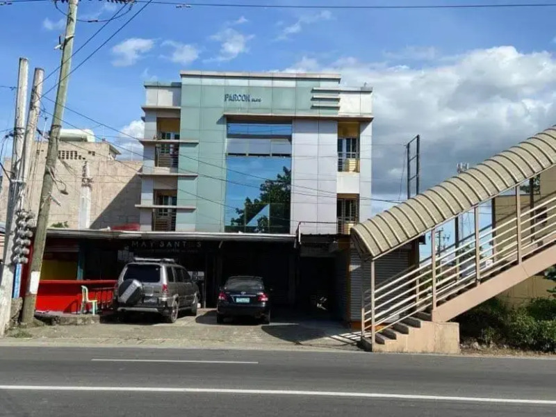 Free wifi and netflix, cold AC