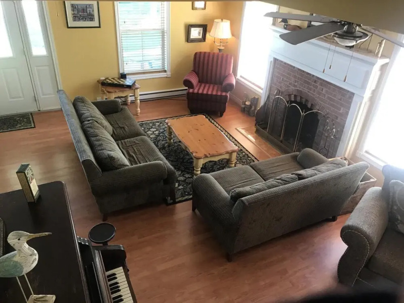 Cresthaven By the Sea