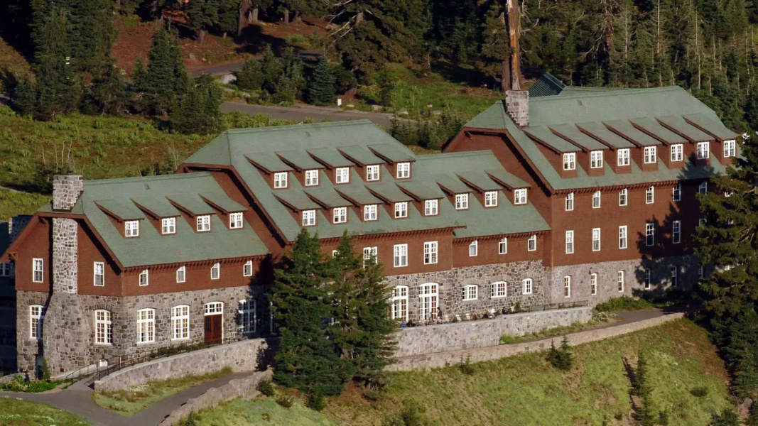 Crater Lake Lodge - Inside the Park