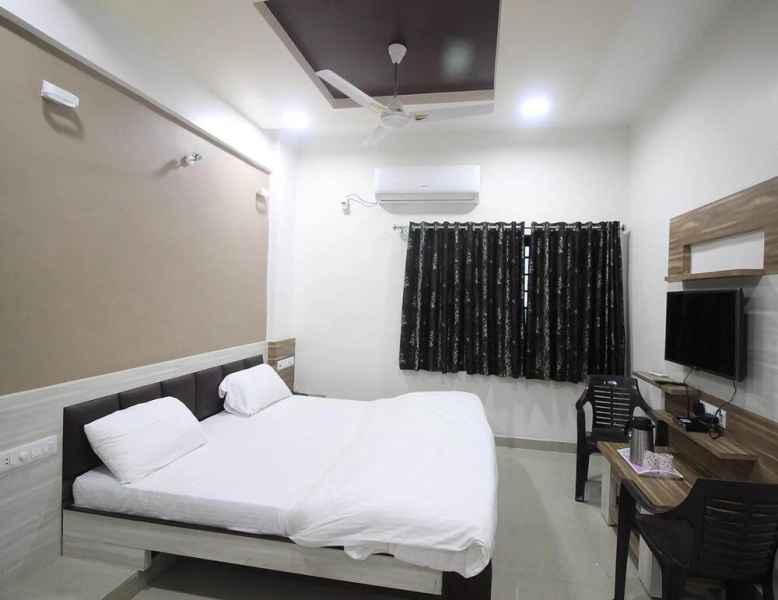 Shree Hotel