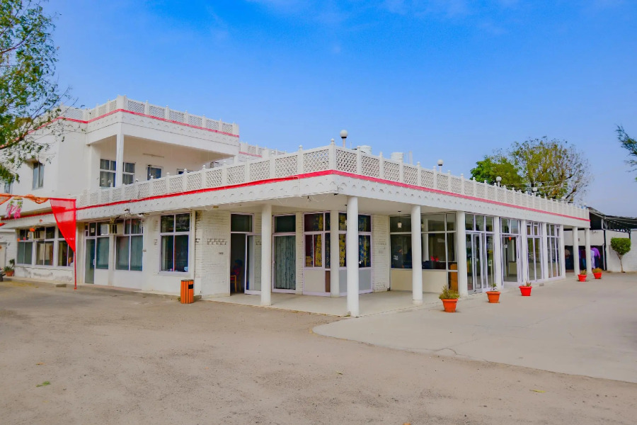 Flagship 79347 Hotel Riders Resort