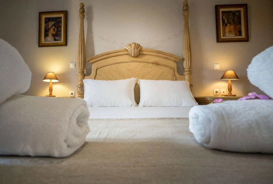 Armonia Studios & Apartments