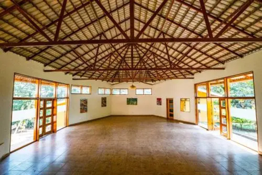 Viavia Uganda Entebbe
