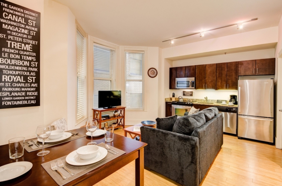 Common Street Apartment by Stay Alfred