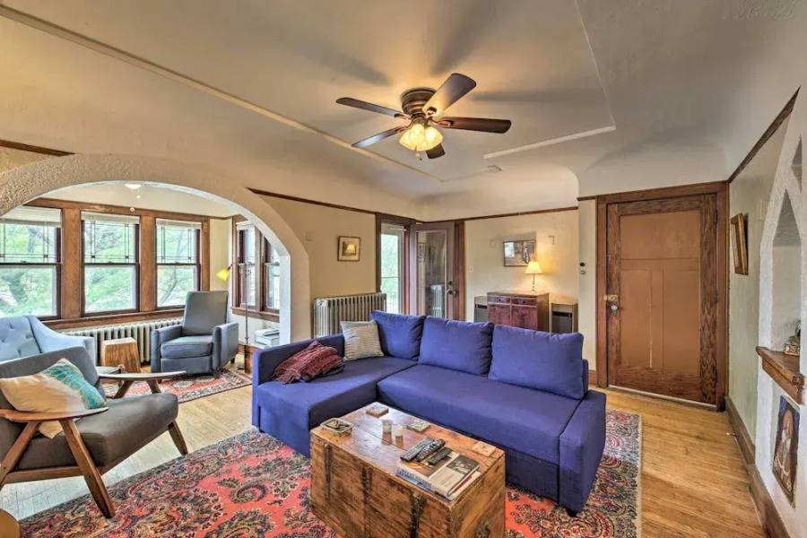 Chic Milwaukee Apartment in Hip Neighborhood!