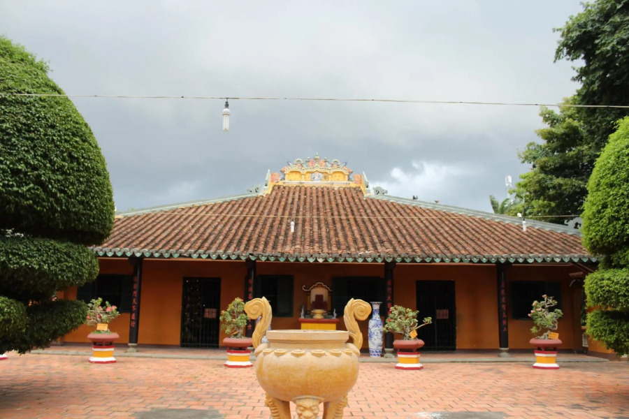 Song Cau Hotel