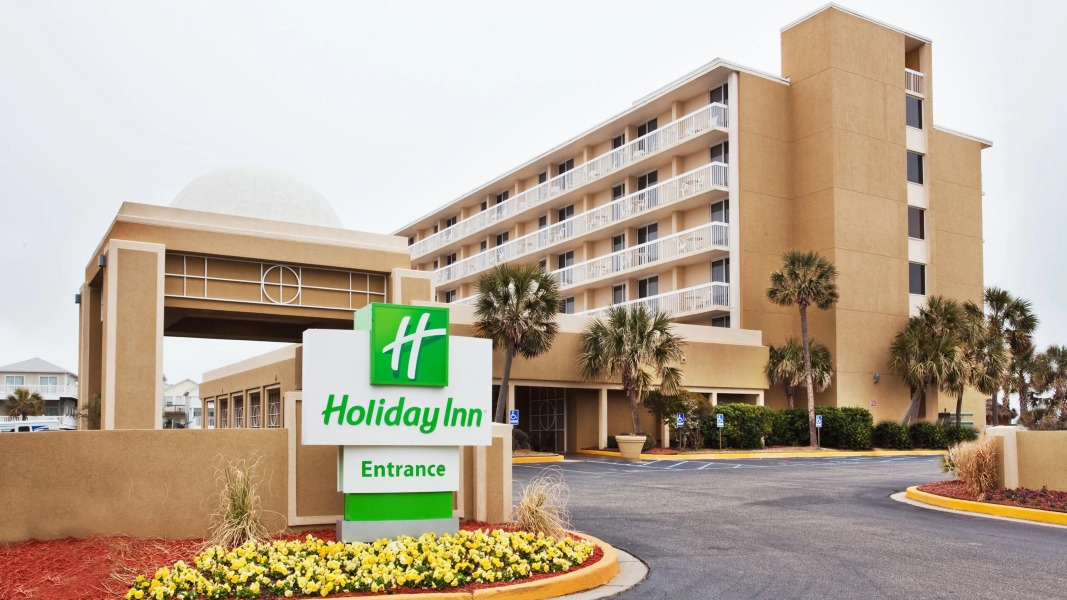 Holiday Inn Resort Oceanfront at Surfside Beach by IHG