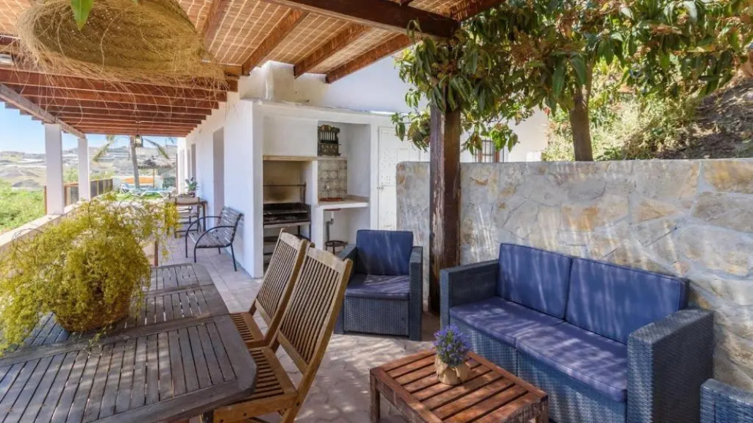 Casa La Yedra Algarrobo by Ruralidays