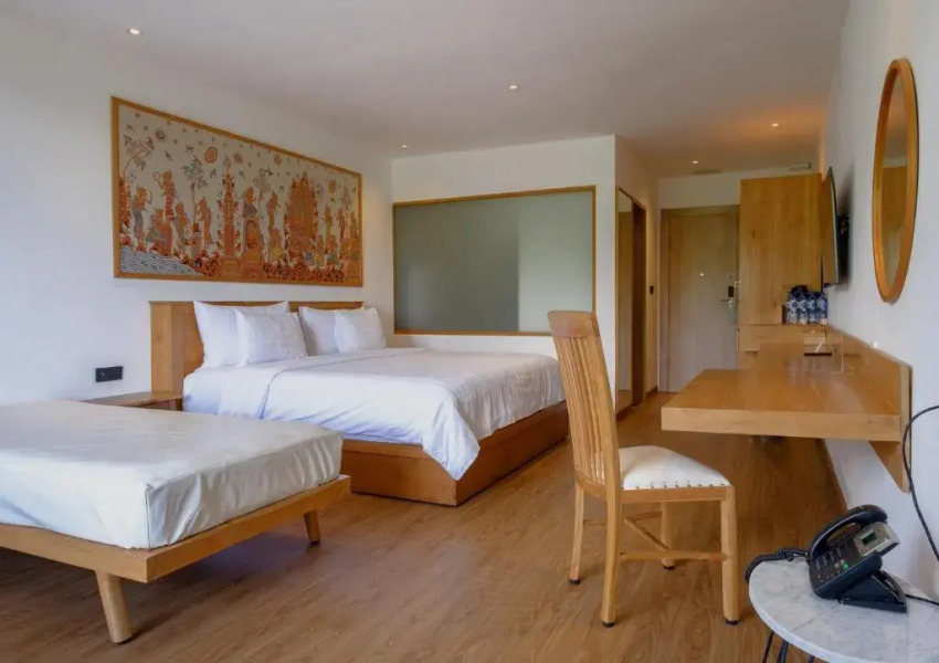 Giriwood Hotel & Villa