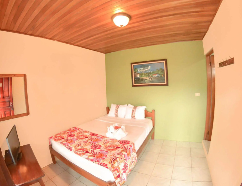 Hostel Backpackers La Fortuna