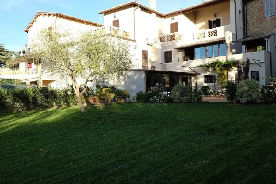 La Rocca Guest House & Spa