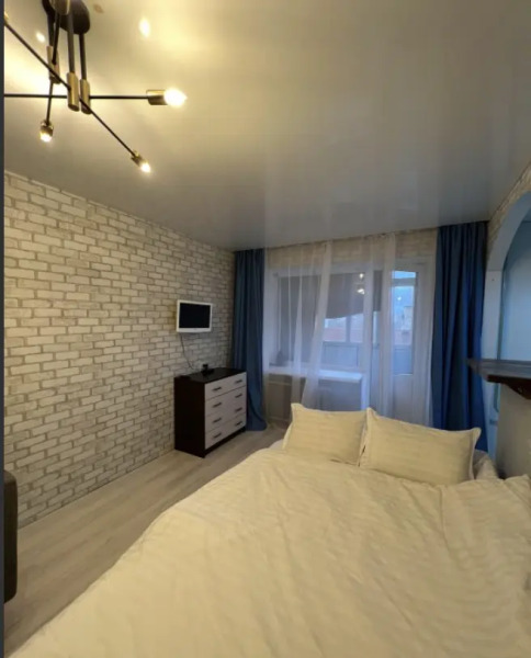 Апартаменты на улице Братьев Серебряковых 14