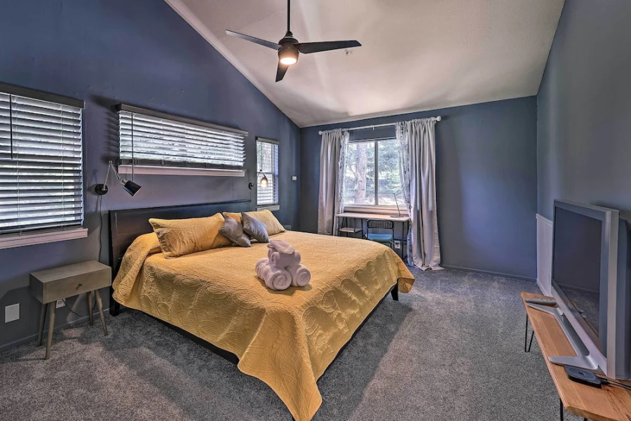 Calming Twin Peaks Family Retreat w/ Views!