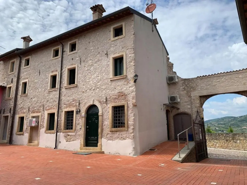 SOAVE HOUSE ALLE VIGNE-1-Luxury stay