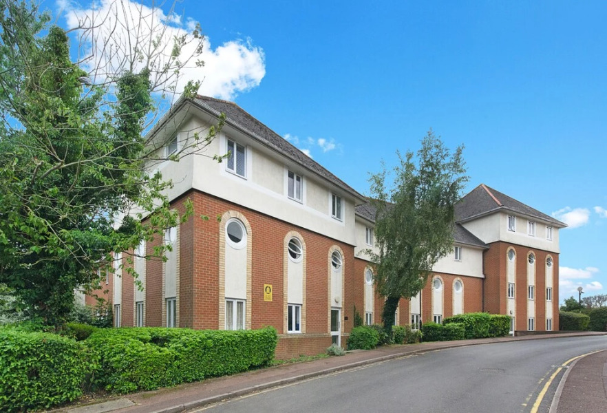 Karah Suites - The Galleria