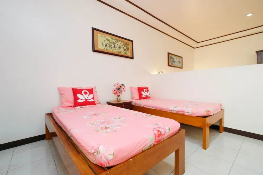 ZEN Rooms Mahogany Upland Dumaguete