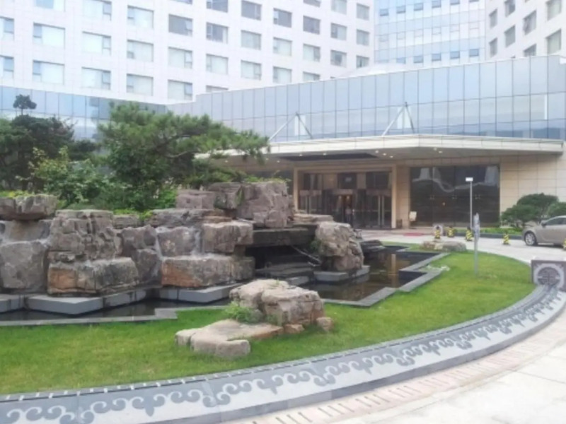Landbridge Jinjiang Hotel