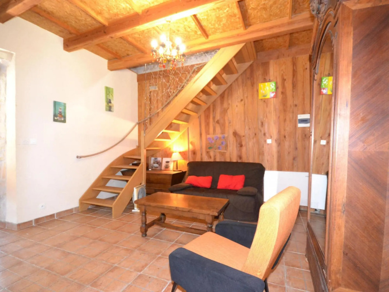 Vintage Holiday Home in Lanas with Swimming Pool