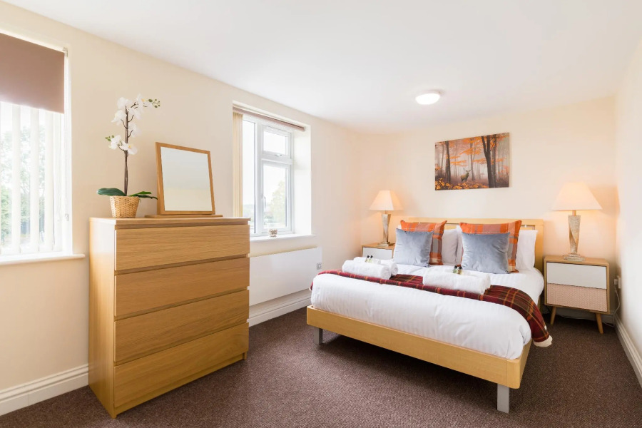 StayFord Apartments - Meriden - Near NEC