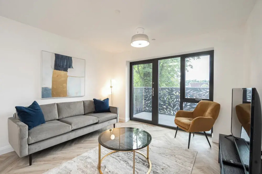 Whispers in Light 65s Stay