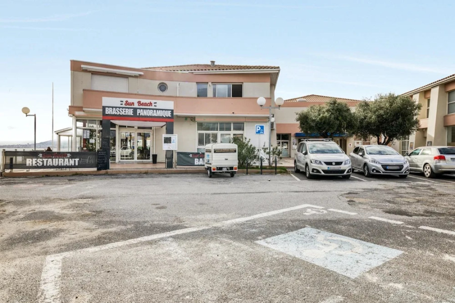 Apartment With 2 Bedrooms in Mèze, With Wonderful sea View, Furnished