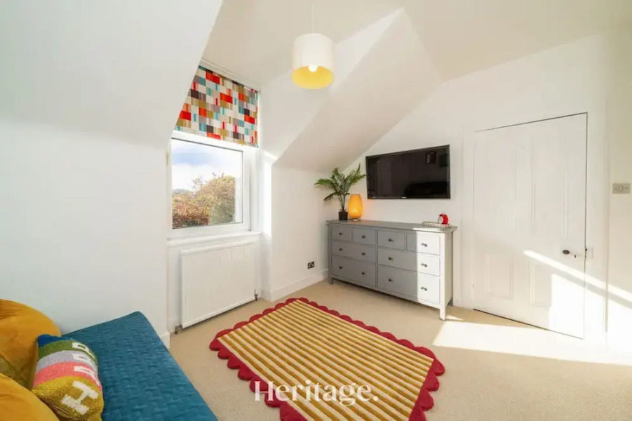 Sunnybrae House Seaside Family-friendly Getaway in Stonehaven With Hot Tub