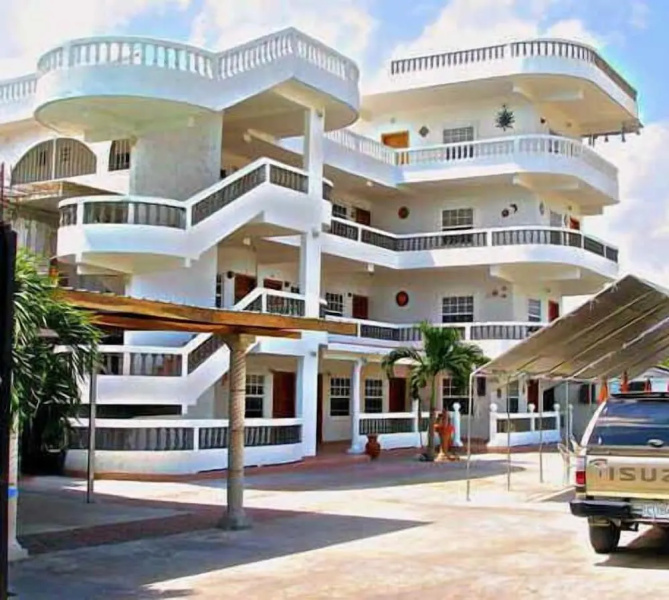 Las Palmas Hotel