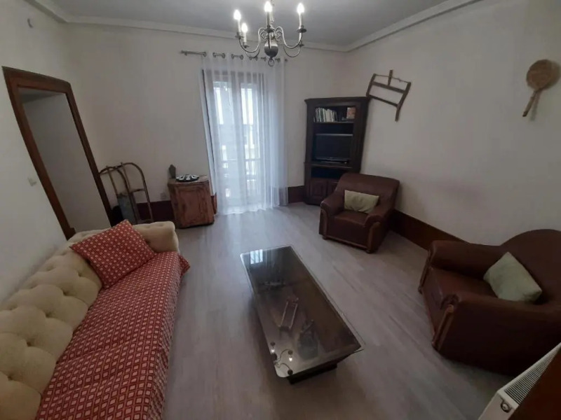 8 personnes, spacieux tout-confort à Albertville