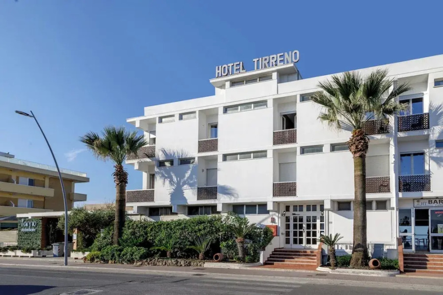 Hotel Tirreno