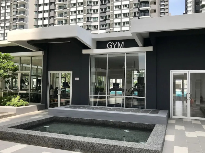 J's Suite at Southville City