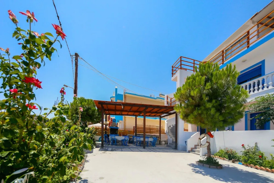 George Apartments Stegna