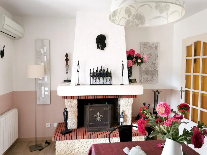 House With 2 Bedrooms in La Londe-les-maures, With Enclosed Garden and