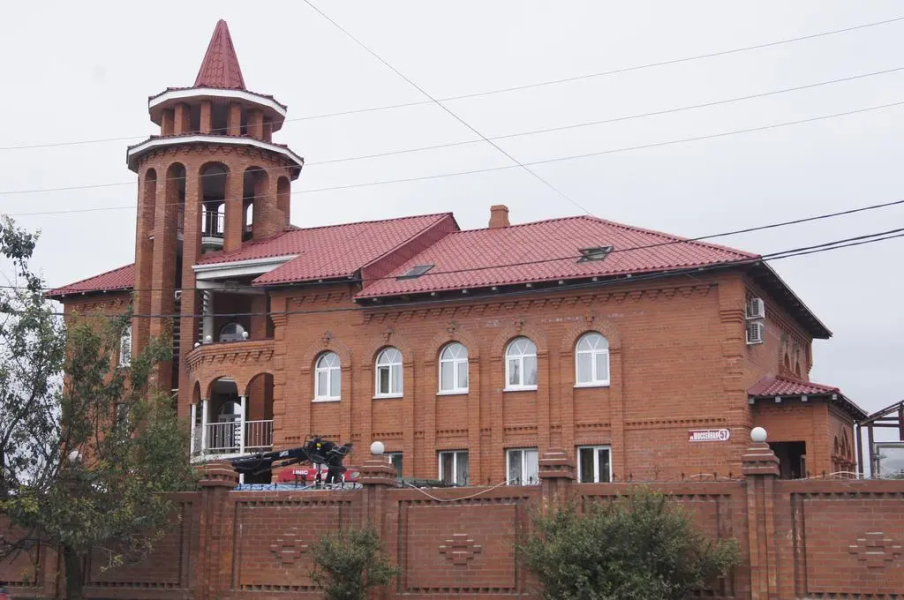 Volf Club Hotel