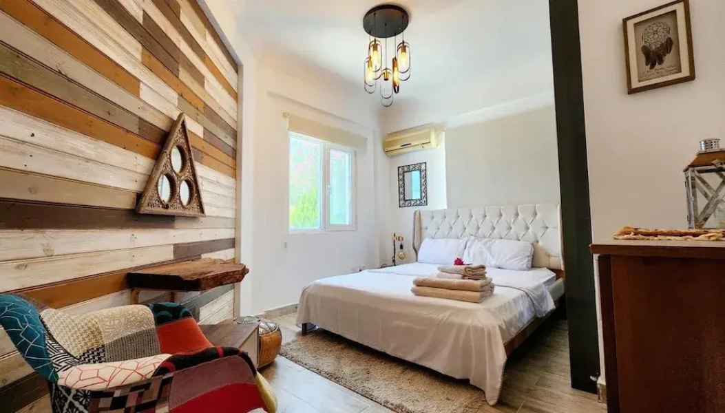 Beautiful Villa Within Easy Distance to Attraction