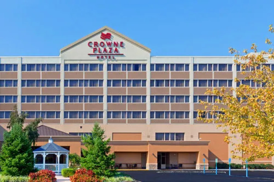 Crowne Plaza Hotel Clark Newark