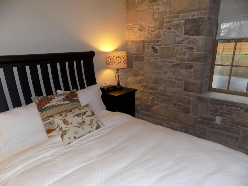 The Barracks Inn