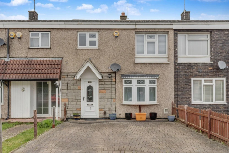 3-bed House, Sleeps 6, Free Parking,wifi