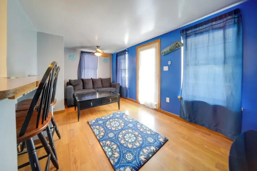 Pet-friendly Lake Erie Cottage - Walk to the Water