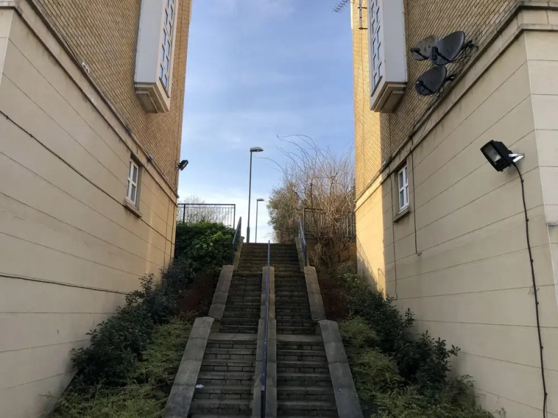 Ebbsfleet/bluewater River View Apartment