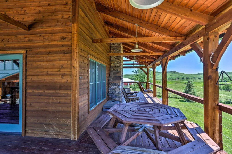 Spearfish Home on 40 Acres w/ Private Lake!