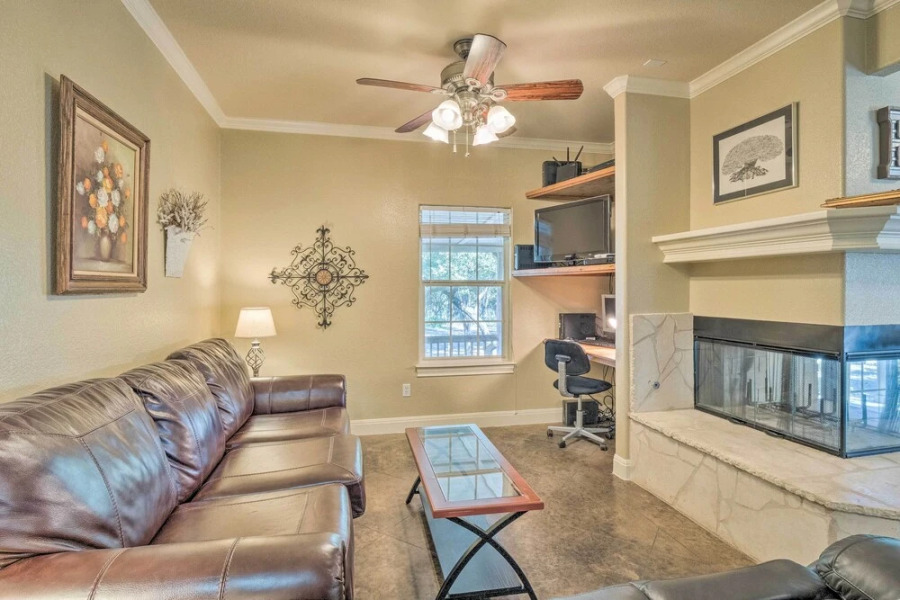 Covered Deck & 2-story Dock: Lake Travis Home!