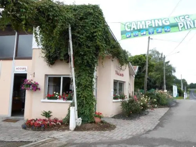 Camping les Pinasses