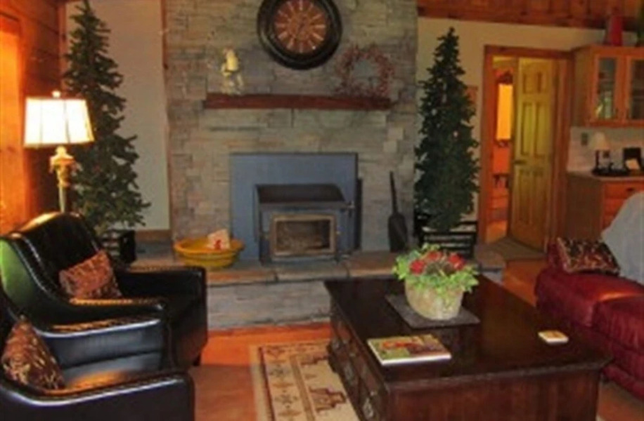 Red Caboose Farm Bed and Breakfast