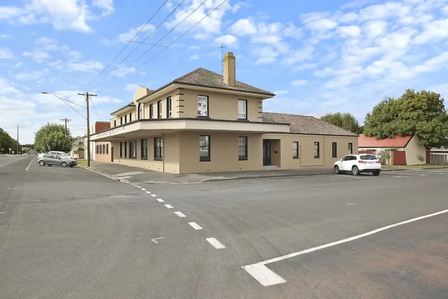 Grand Central Accommodation B&B Cobden